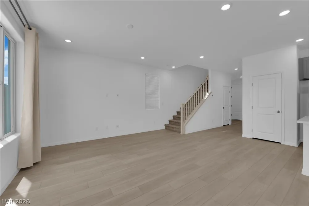 5925 Obsidian Sky Avenue Las Vegas, NV 89141