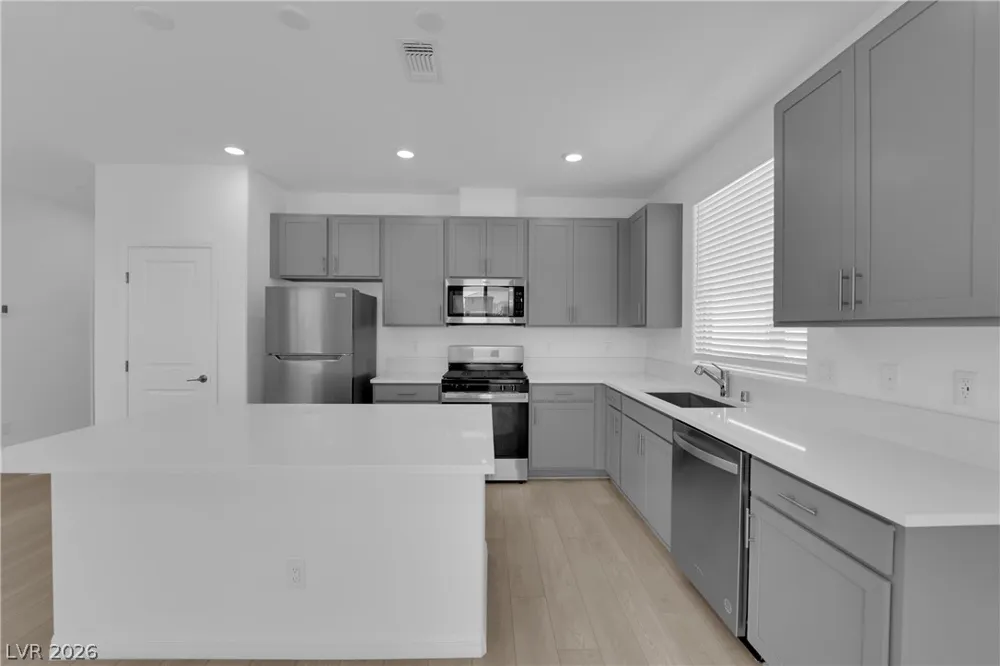 5925 Obsidian Sky Avenue Las Vegas, NV 89141
