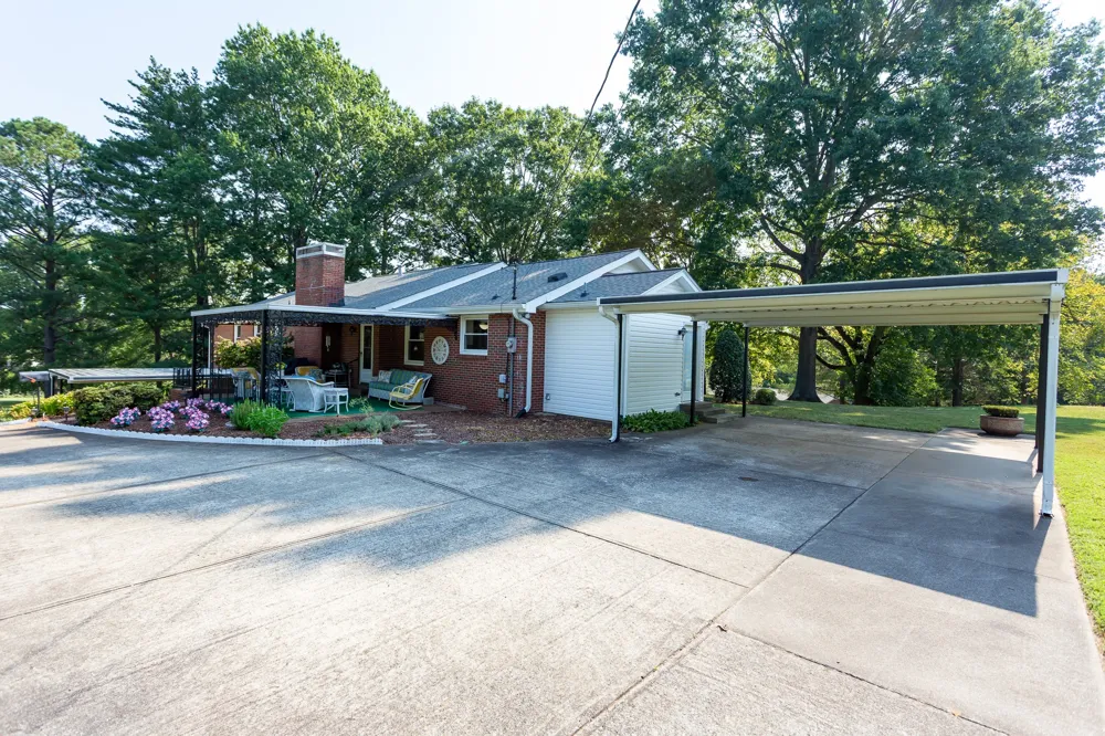 422 Kimberly Drive Clarksville, TN 37043