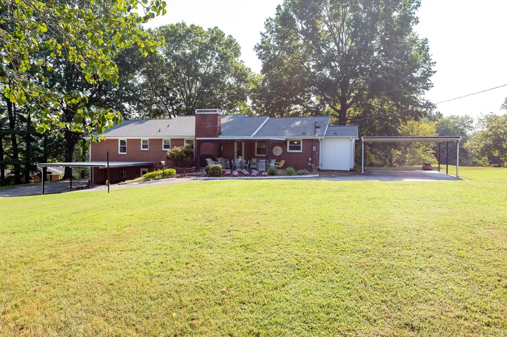 422 Kimberly Drive Clarksville, TN 37043
