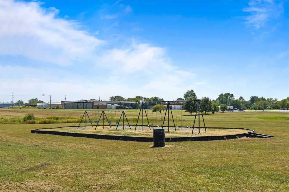 123 Lincoln Avenue Wagoner, OK 74467