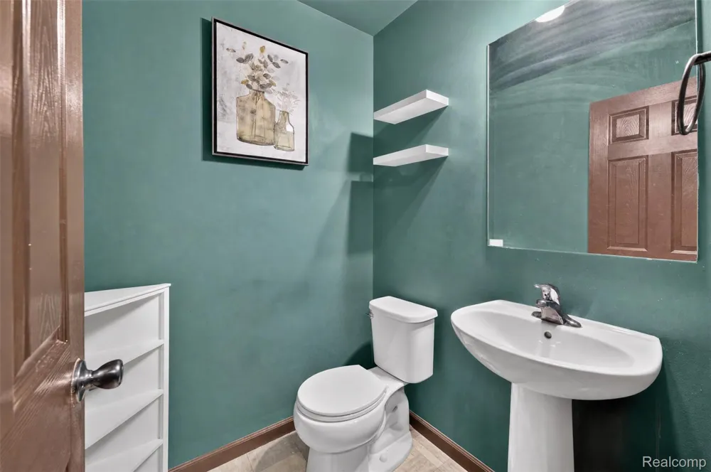 4080 Meadow Walk Boulevard Grand Blanc Charter Township, MI 48439