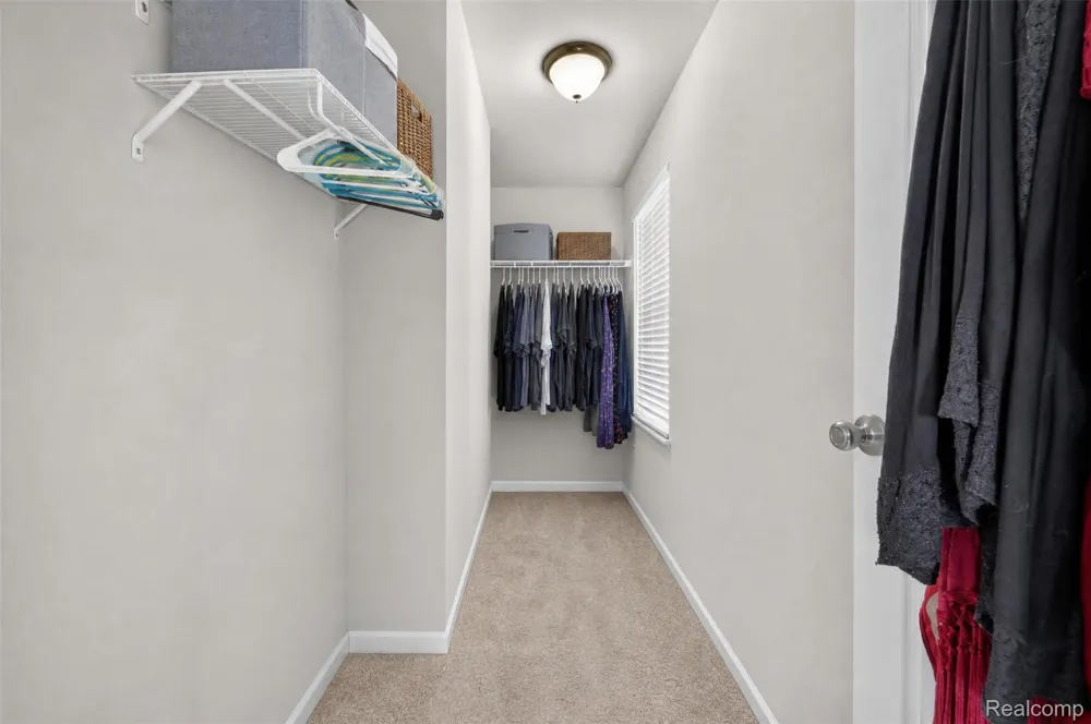 4080 Meadow Walk Boulevard Grand Blanc Charter Township, MI 48439