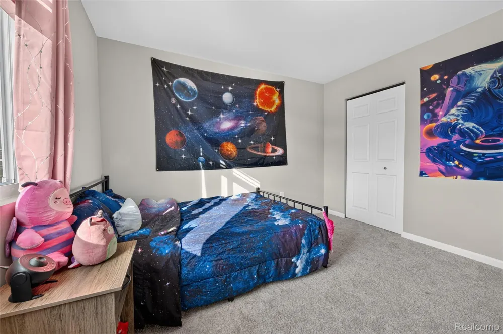 4080 Meadow Walk Boulevard Grand Blanc Charter Township, MI 48439