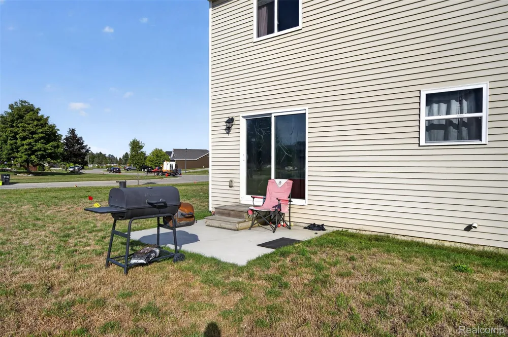 4080 Meadow Walk Boulevard Grand Blanc Charter Township, MI 48439
