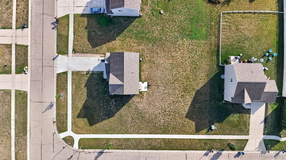 4080 Meadow Walk Boulevard Grand Blanc Charter Township, MI 48439