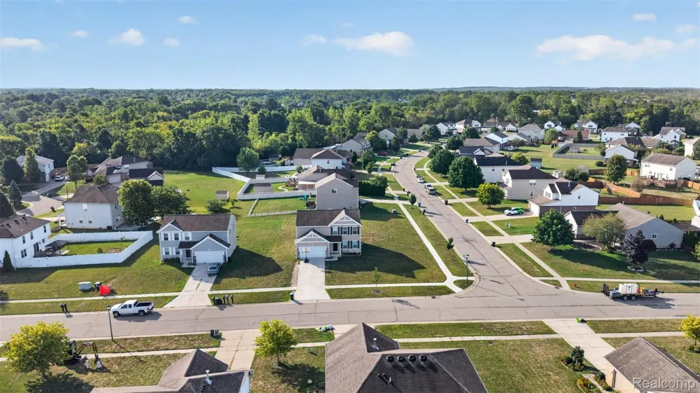 4080 Meadow Walk Boulevard Grand Blanc Charter Township, MI 48439
