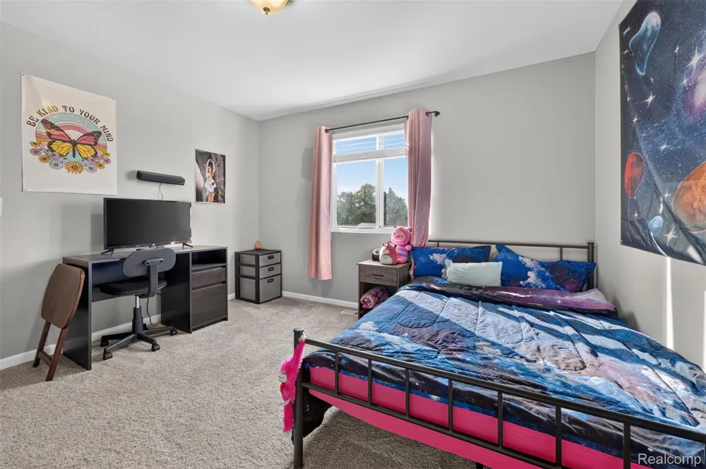 4080 Meadow Walk Boulevard Grand Blanc Charter Township, MI 48439