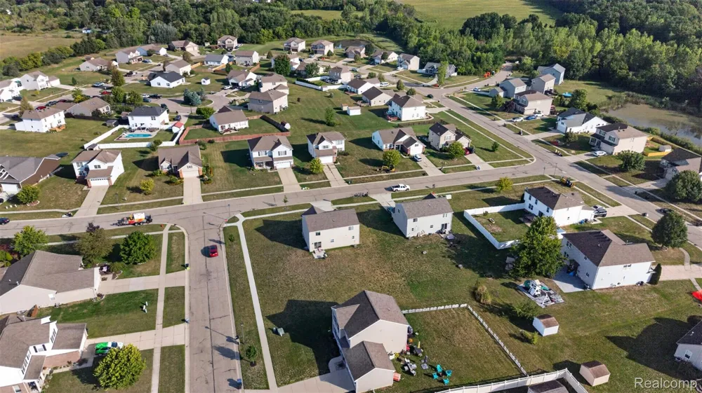 4080 Meadow Walk Boulevard Grand Blanc Charter Township, MI 48439