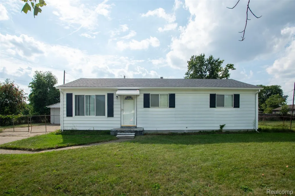 33711 Floyd Street Clinton Charter Township, MI 48035