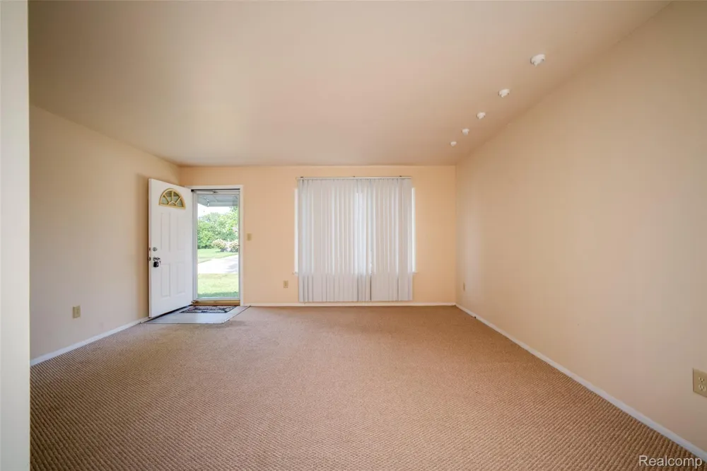 33711 Floyd Street Clinton Charter Township, MI 48035