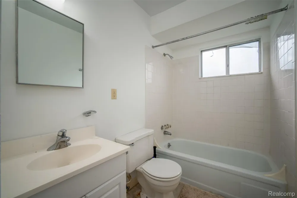 33711 Floyd Street Clinton Charter Township, MI 48035
