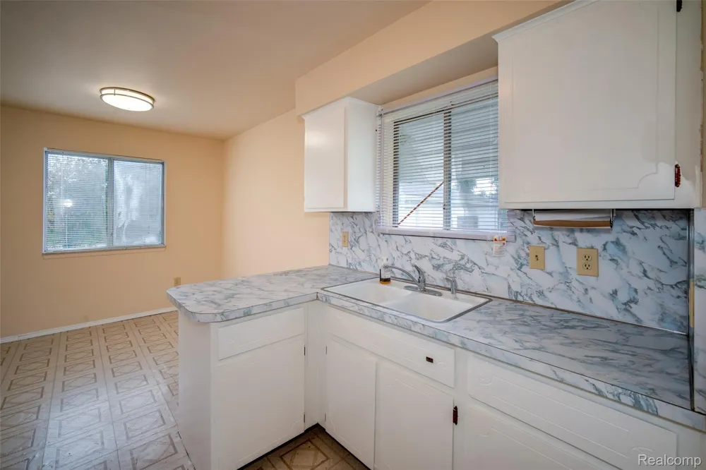 33711 Floyd Street Clinton Charter Township, MI 48035