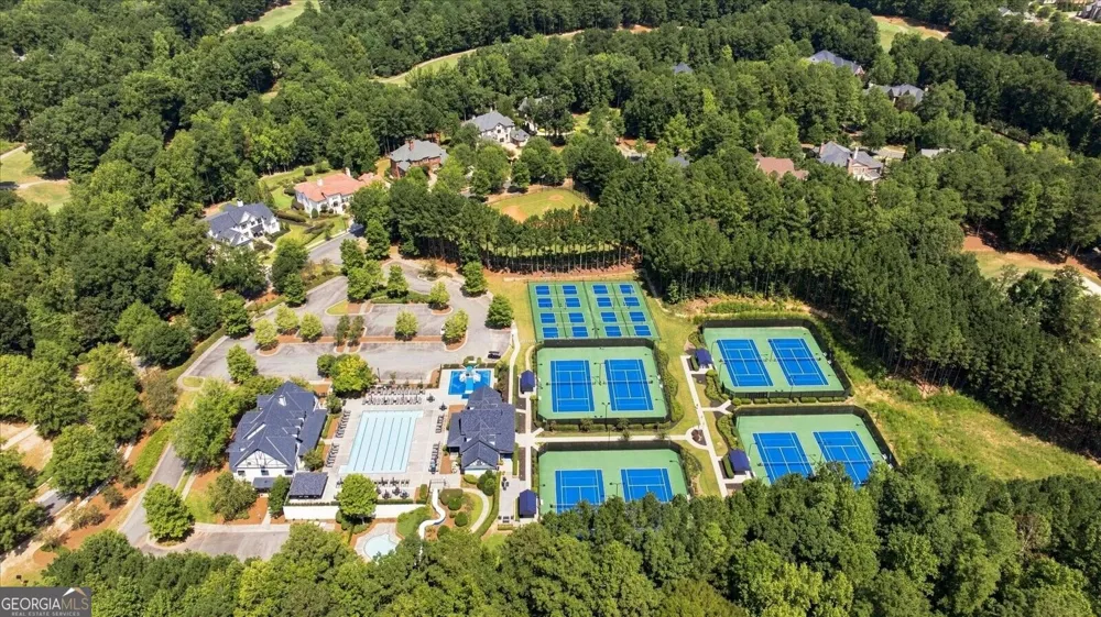 6163 TALMADGE RUN Acworth, GA 30101