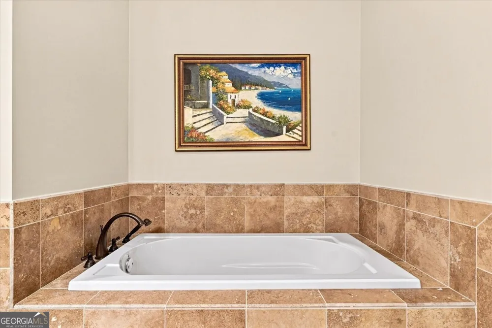 6163 TALMADGE RUN Acworth, GA 30101
