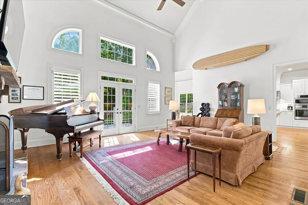6163 TALMADGE RUN Acworth, GA 30101