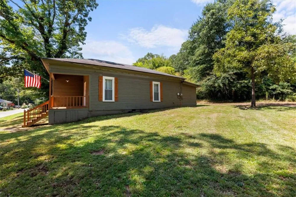 105 Avenue C Carrollton, GA 30117