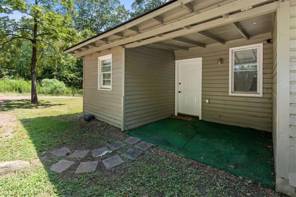 105 Avenue C Carrollton, GA 30117