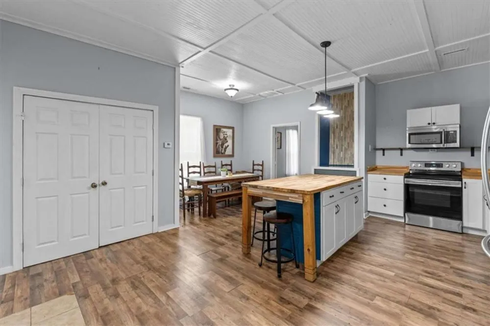 105 Avenue C Carrollton, GA 30117