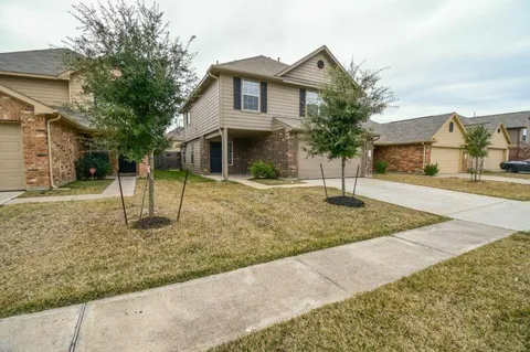 5819 Kyle Cove