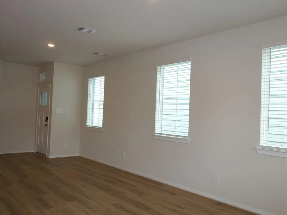 701 Sand Dollar Drive Kemah, TX 77565