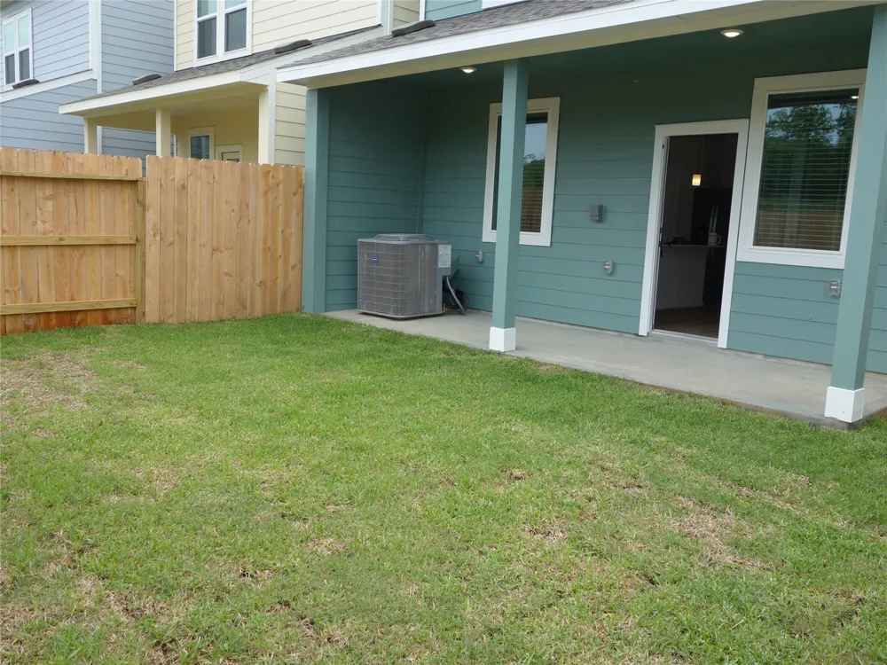 701 Sand Dollar Drive Kemah, TX 77565