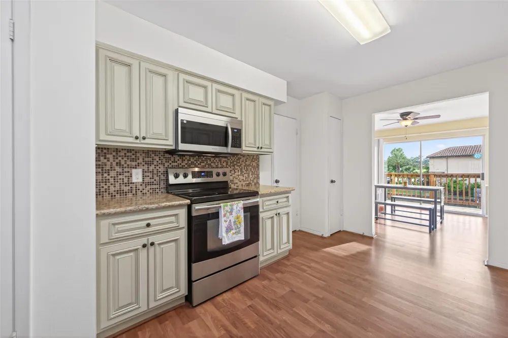 71 Regency Point Montgomery, TX 77356