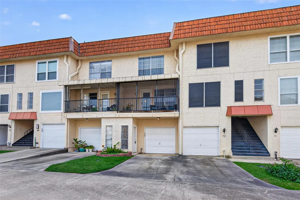 71 Regency Point Montgomery, TX 77356