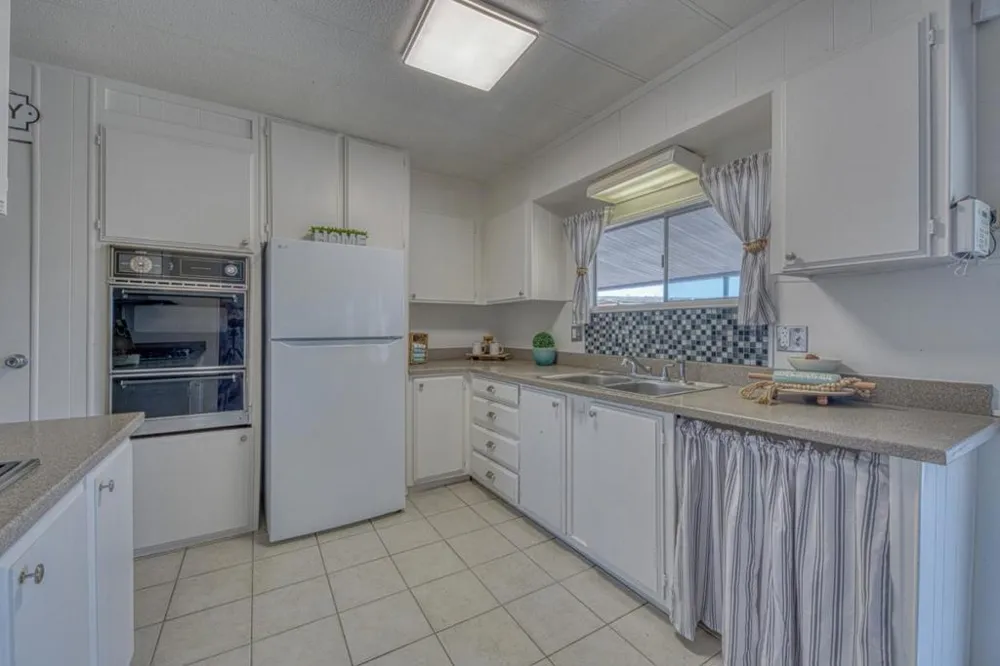 150 Kern Street #37 Salinas, CA 93905