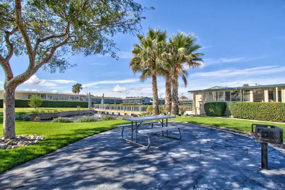 150 Kern Street #37 Salinas, CA 93905