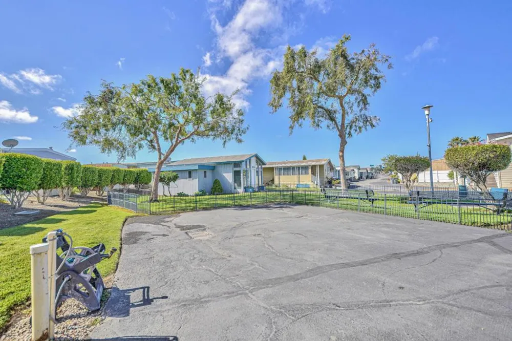 150 Kern Street #37 Salinas, CA 93905