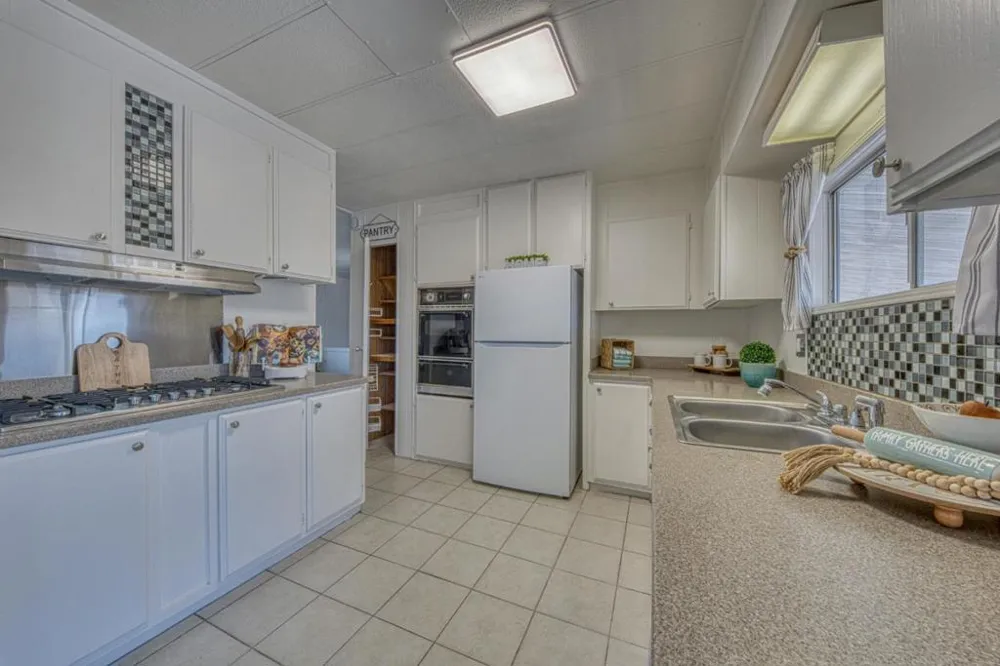 150 Kern Street #37 Salinas, CA 93905