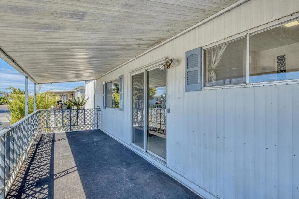 150 Kern Street #37 Salinas, CA 93905
