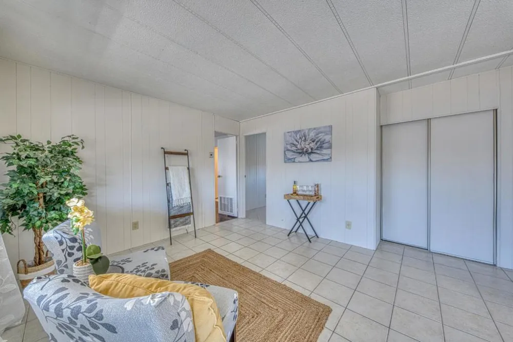 150 Kern Street #37 Salinas, CA 93905