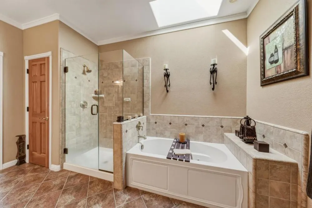 7741 Al Drive Glenhaven, CA 95443
