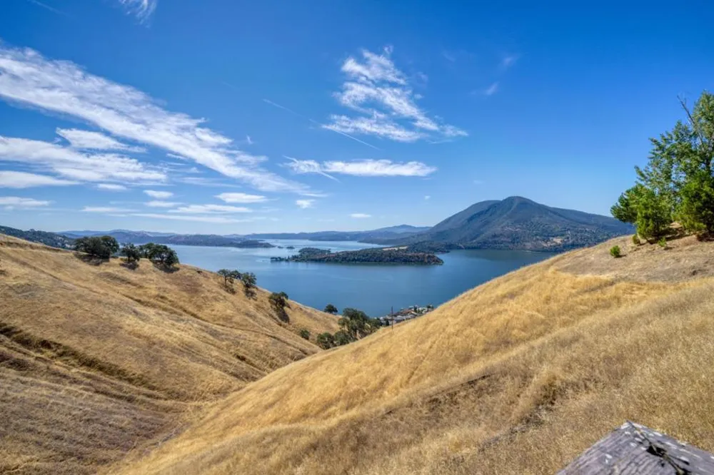 7741 Al Drive Glenhaven, CA 95443