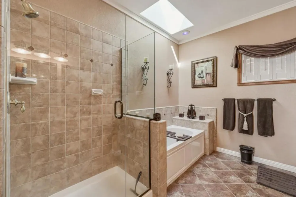 7741 Al Drive Glenhaven, CA 95443