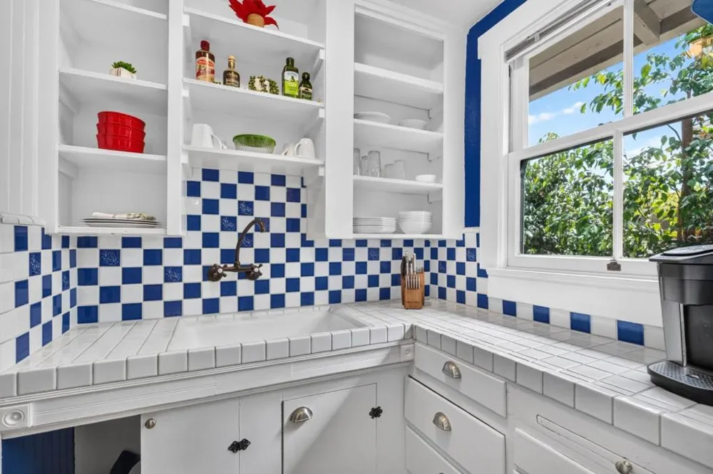 825 Jefferson Street Santa Clara, CA 95050