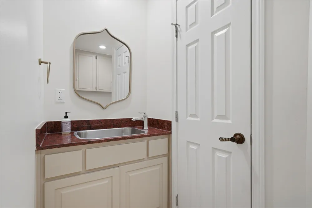 3637 E 48th Place Tulsa, OK 74135