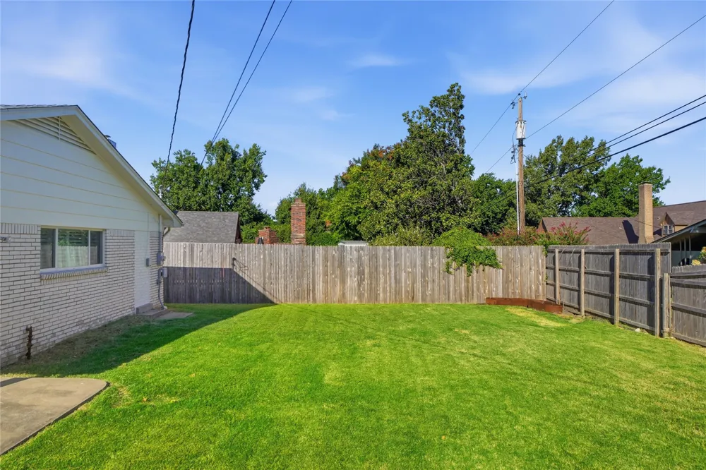 3637 E 48th Place Tulsa, OK 74135