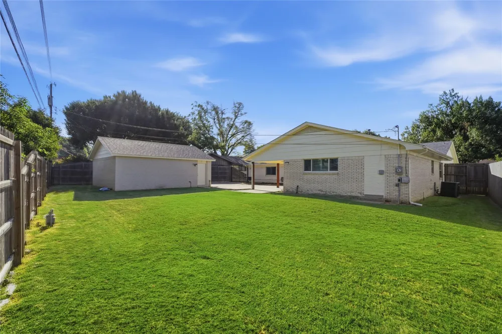 3637 E 48th Place Tulsa, OK 74135