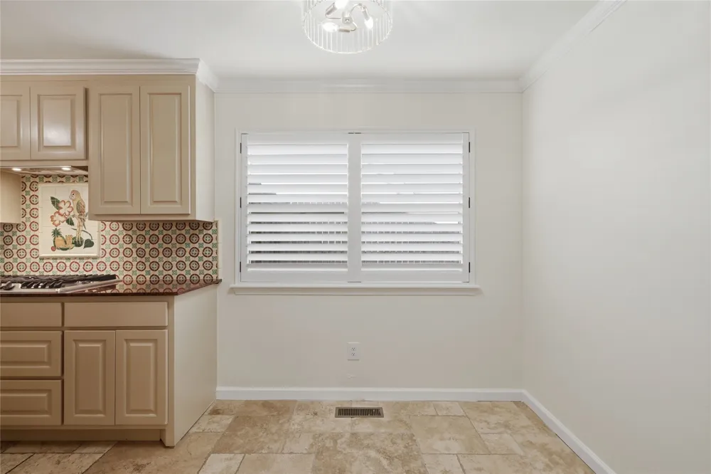 3637 E 48th Place Tulsa, OK 74135