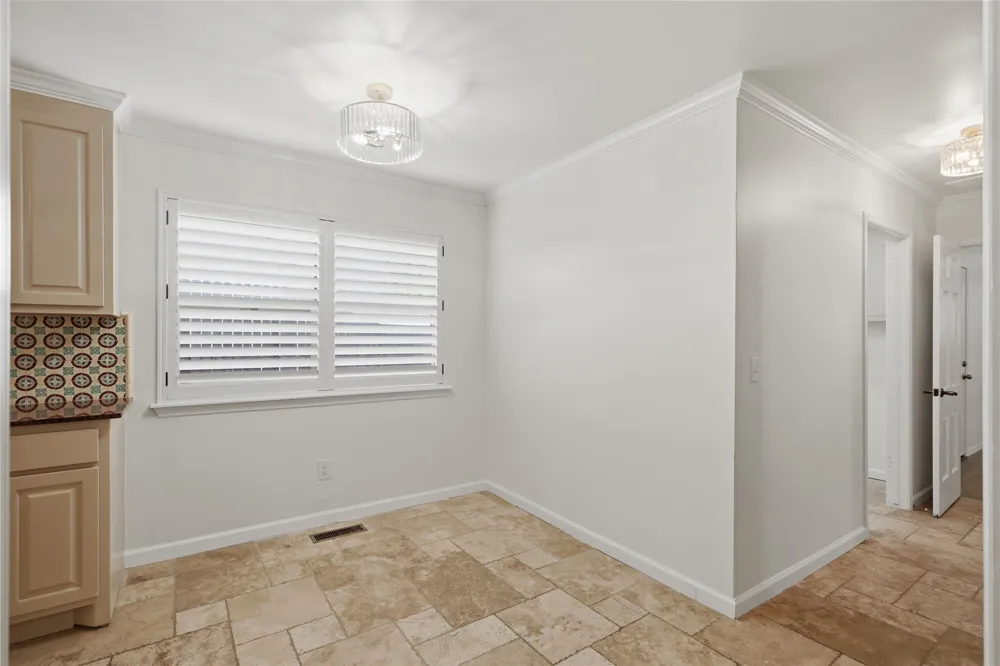 3637 E 48th Place Tulsa, OK 74135