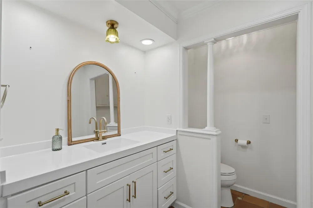 3637 E 48th Place Tulsa, OK 74135