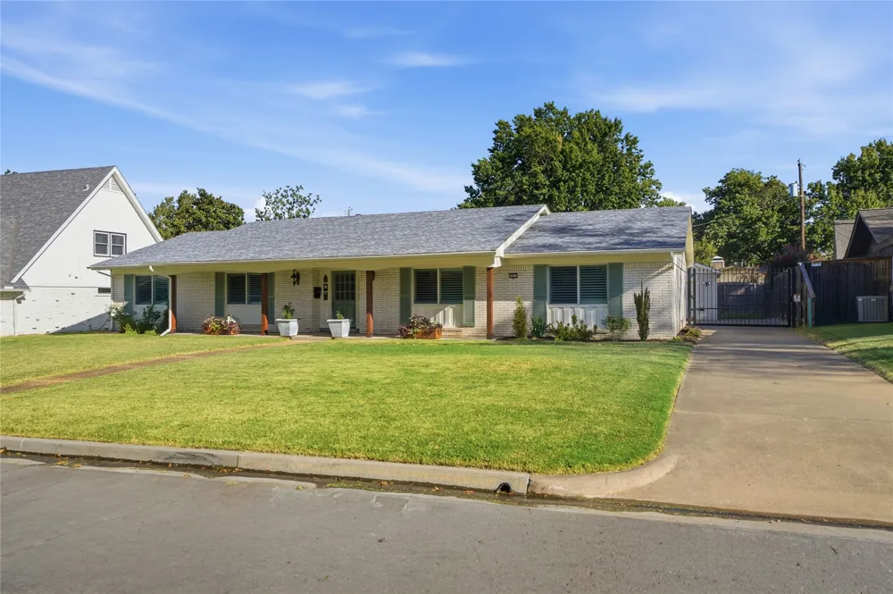 3637 E 48th Place Tulsa, OK 74135
