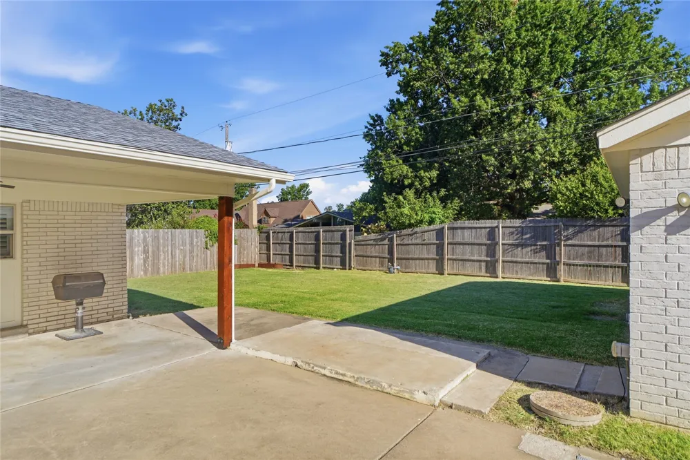 3637 E 48th Place Tulsa, OK 74135