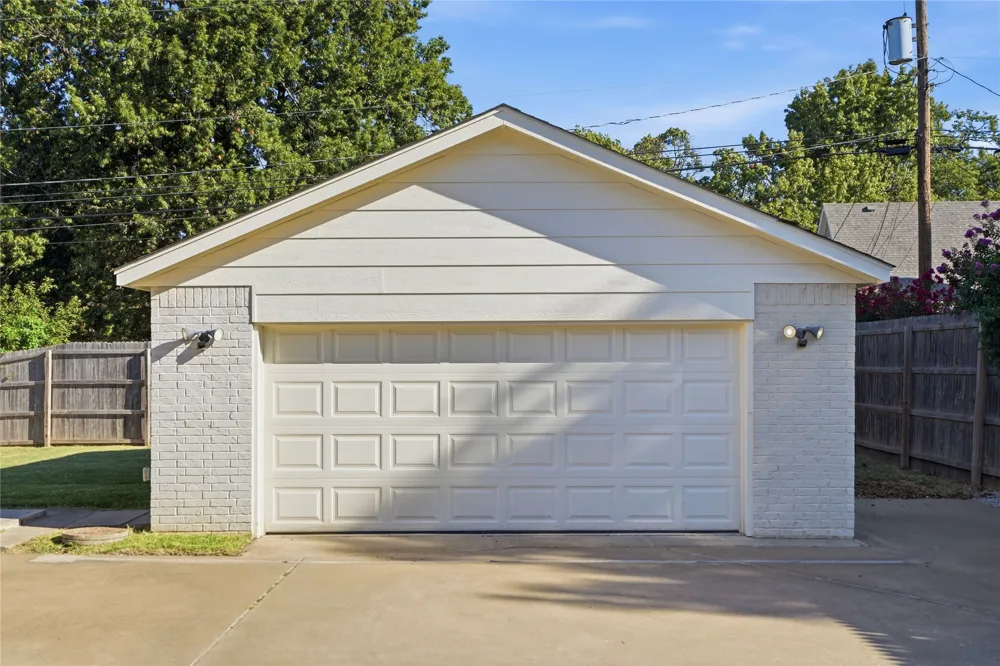 3637 E 48th Place Tulsa, OK 74135