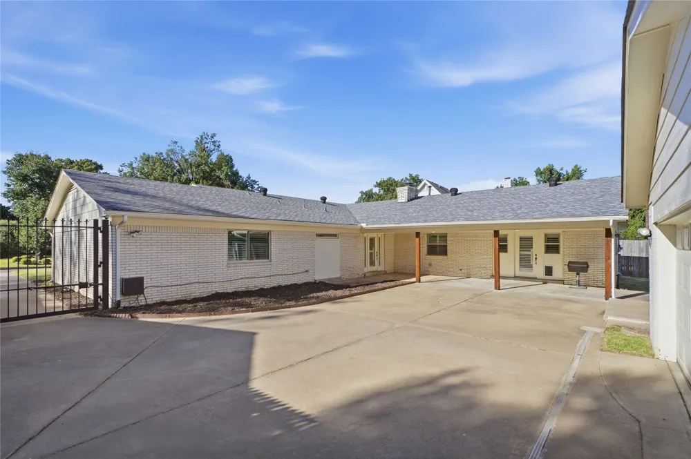 3637 E 48th Place Tulsa, OK 74135