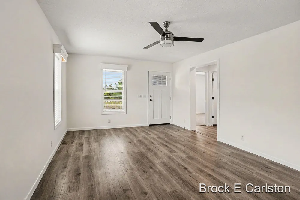 1283 E Ellis Road #27 Norton Shores City, MI 49441