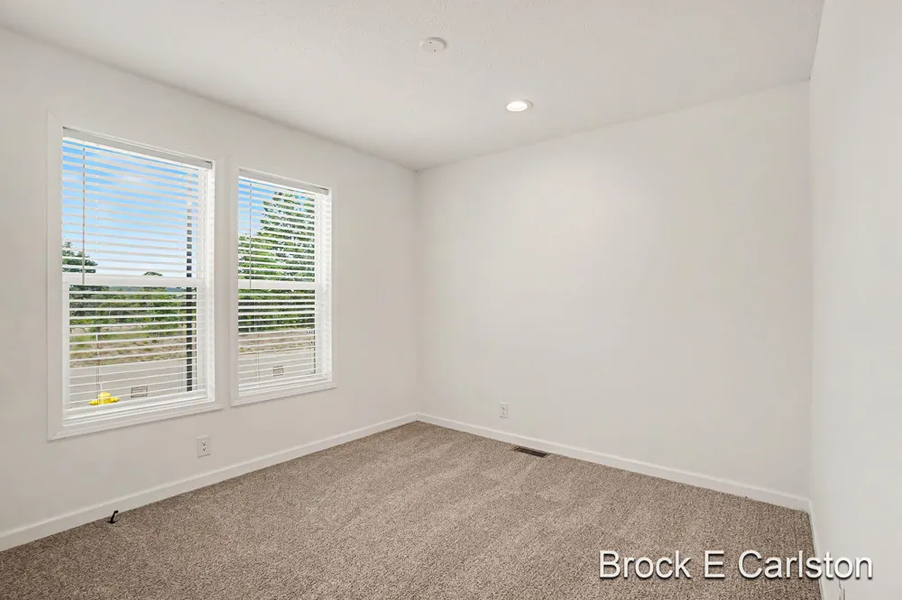 1283 E Ellis Road #27 Norton Shores City, MI 49441